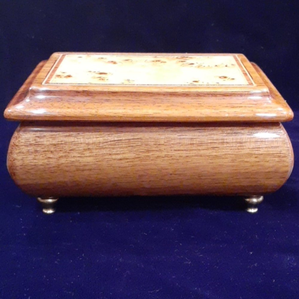 Exquisite Polished solid wood music & jewelry box
